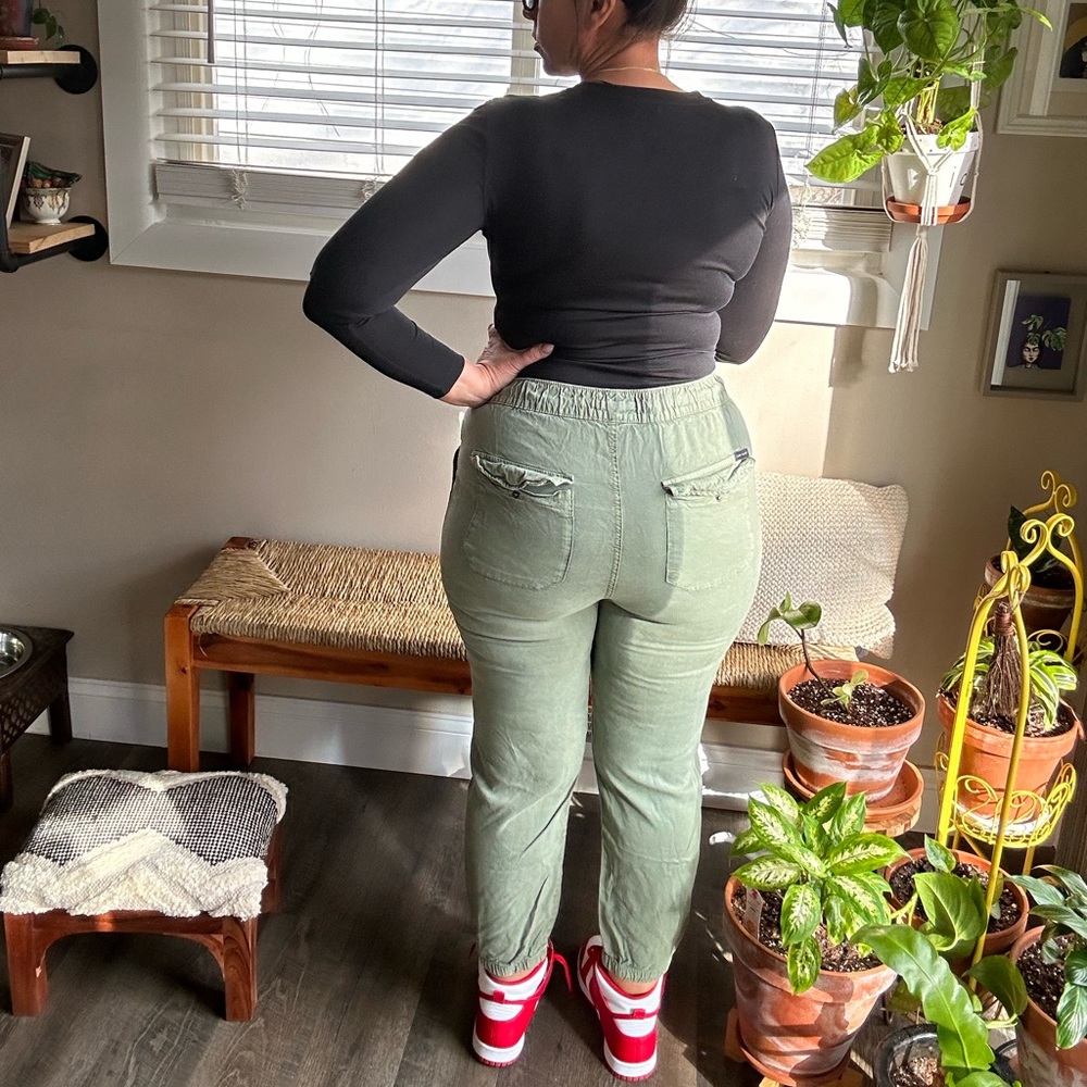 Sanctuary Khaki Jogger - Picture 4 of 12